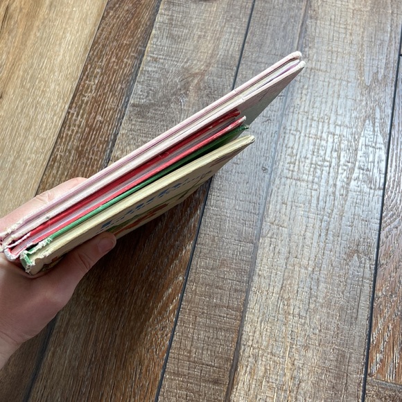 Disney Set of 3 Vintage Hardcover Books - Picture 12 of 14